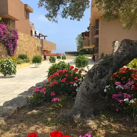 Rena Smeralda Beach Aparthotel